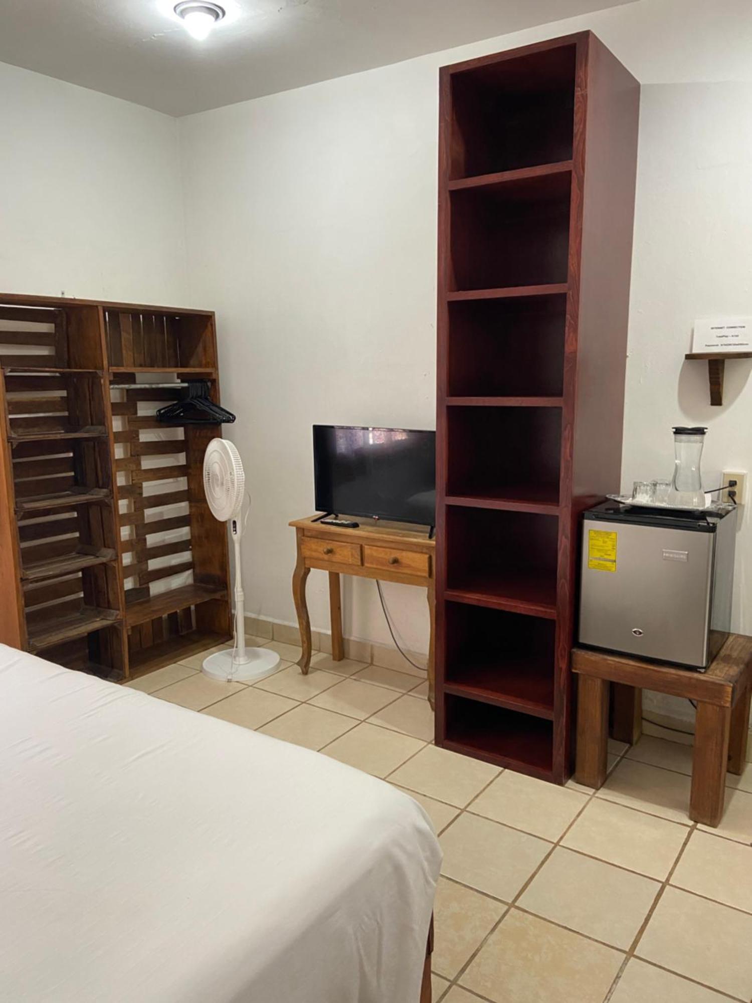 Meson Don Quijote Apartment อาจิจิก ภายนอก รูปภาพ